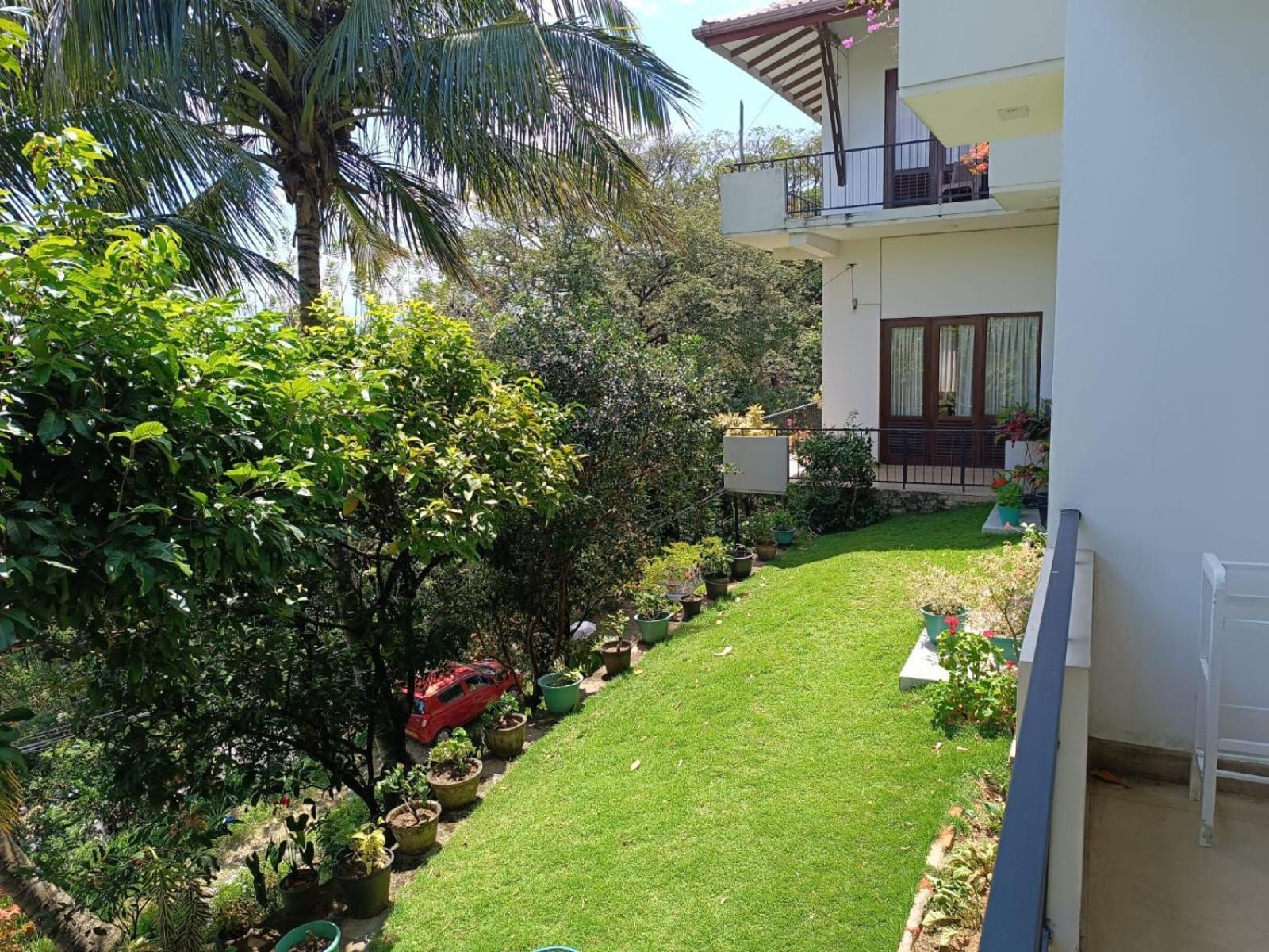 Shalom Apartment Peradeniya Luaran gambar